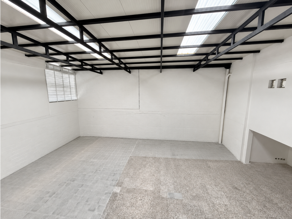 Bodega en venta en Medellín, sector El Poblado - 4