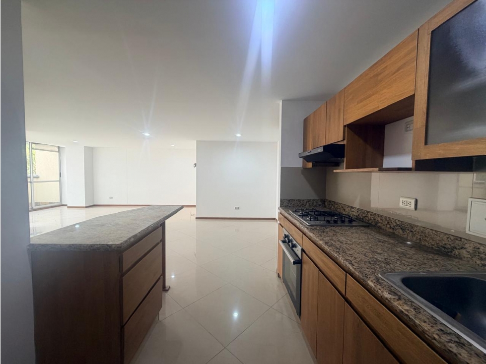 Apartamento en venta en Sabaneta, sector Las Lomitas — foto 4