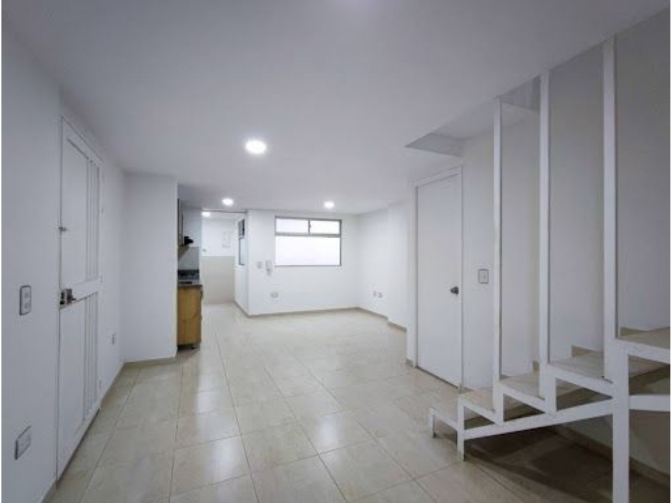 Apartamento dúplex en venta en Sabaneta, sector La Doctora — foto 4
