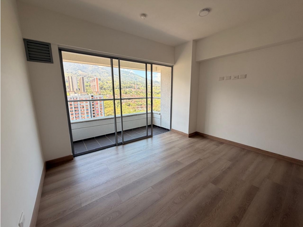Apartamento en venta en La Estrella, sector Portal de Ditaires — foto 3