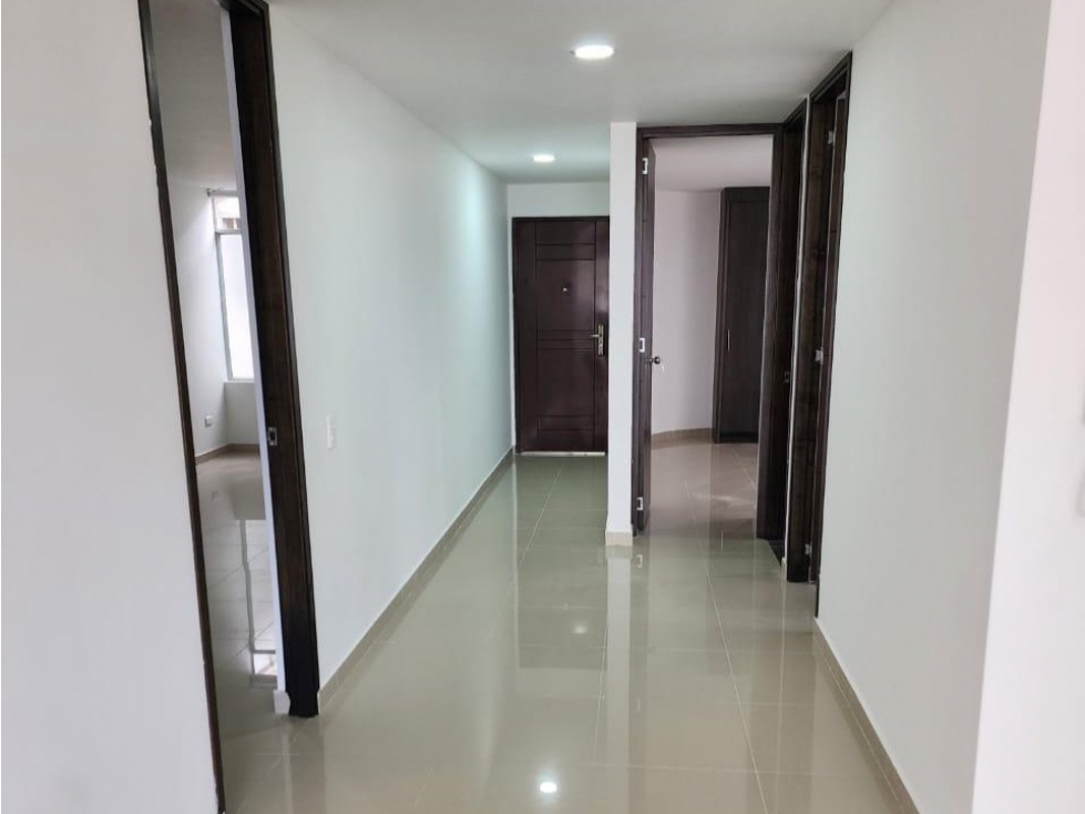 Apartamento en venta en Sabaneta, sector Calle del Banco — foto 3