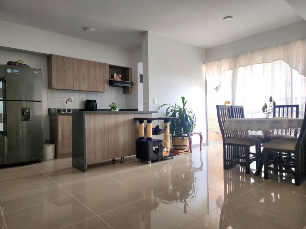 Apartamento en venta en Sabaneta, sector Asdesillas — foto 2