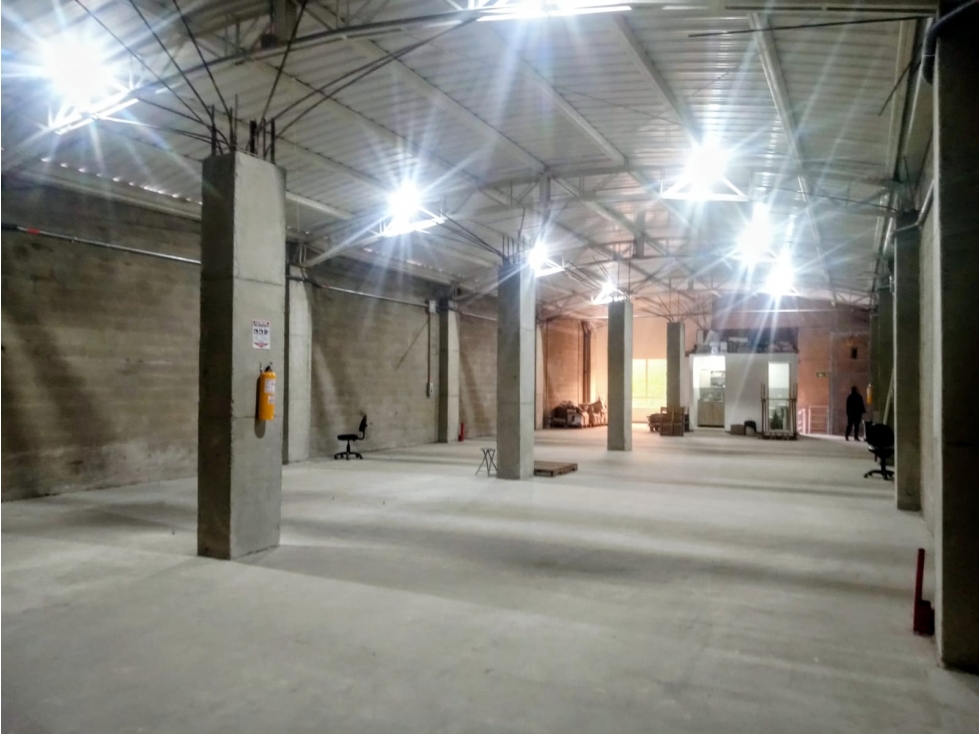 Bodega en Arriendo en San Antonio de Prado, sector La Manguala — foto 5