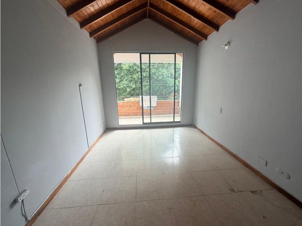 Casa en Venta en Envigado, sector El Dorado — foto 2