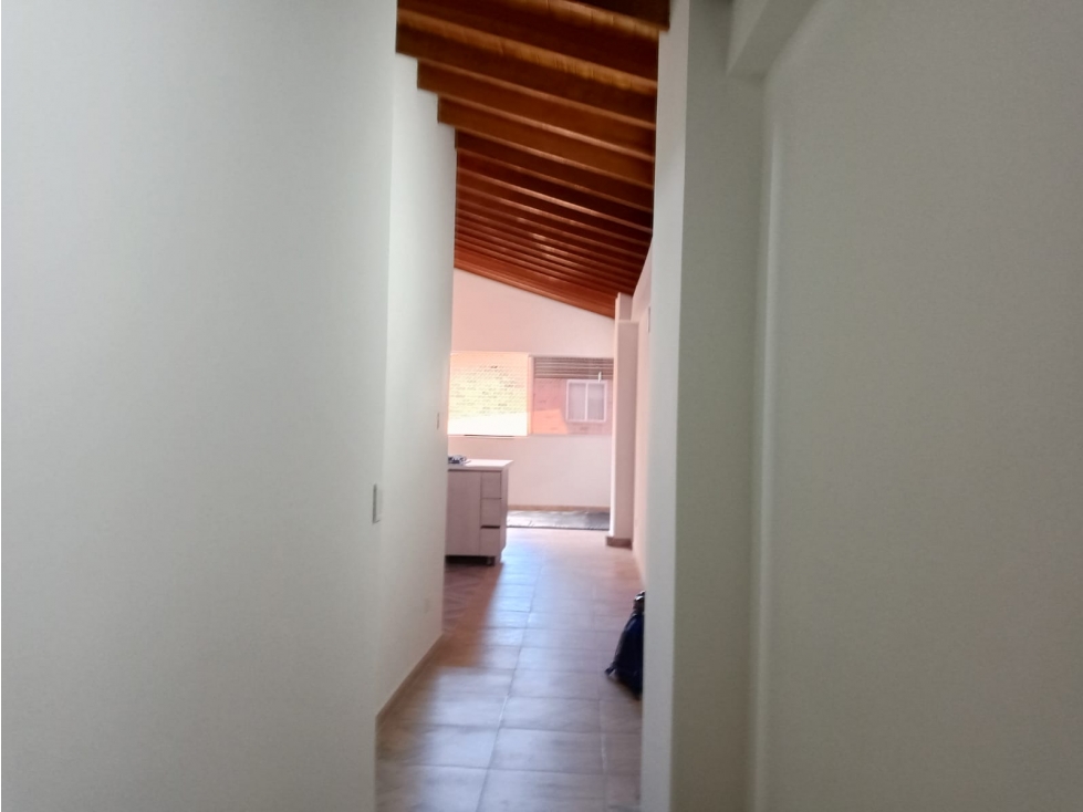 Apartamento en venta en Sabaneta, sector Calle Larga — foto 4