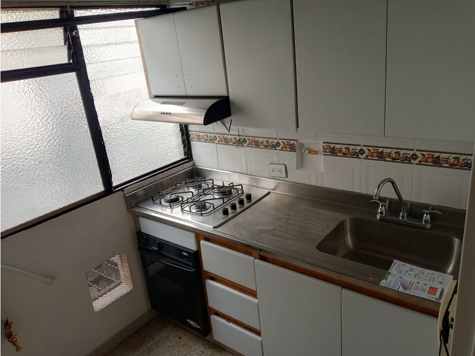 Apartamento en renta en Sabaneta, sector Calle Larga