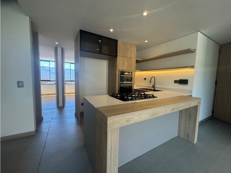 Apartamento en venta en Medellín, sector La Castellana — foto 3