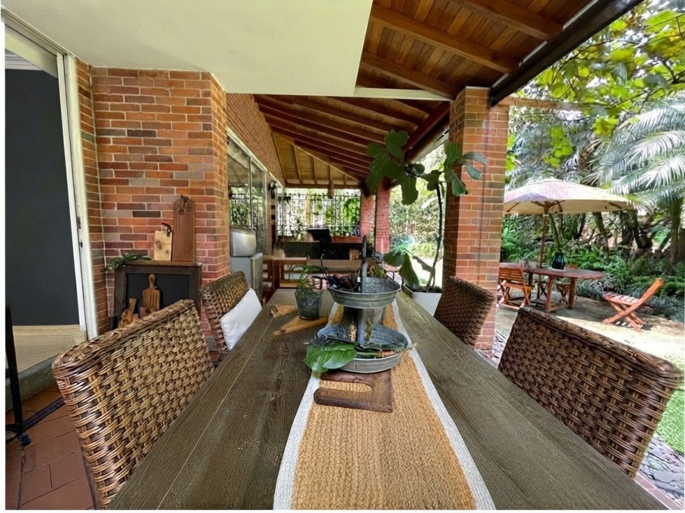 Casa en venta en Envigado, sector Loma Benedictinos — foto 4