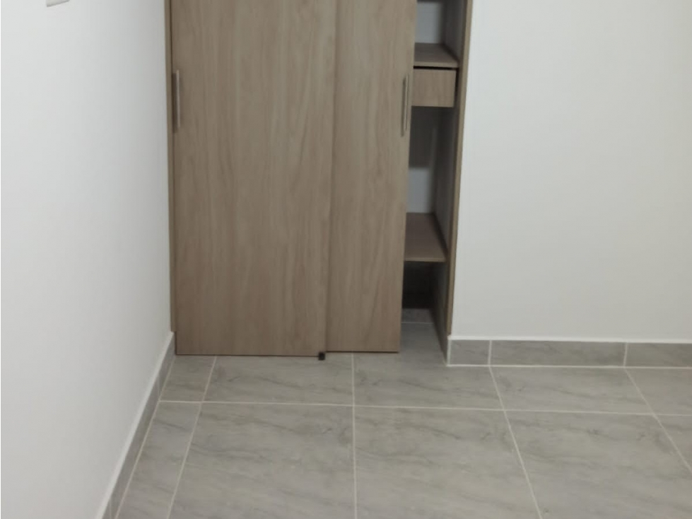 Apartamento en venta en Sabaneta, sector Calle Larga — foto 5