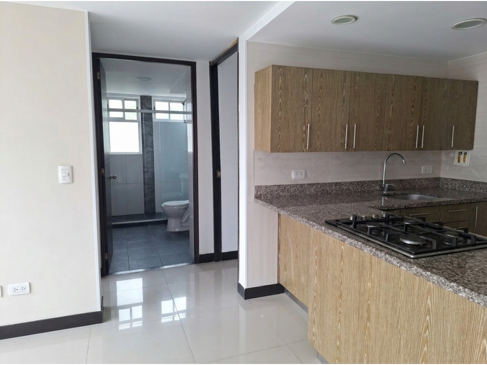 Apartamento en renta en Medellín, sector El Poblado — foto 4