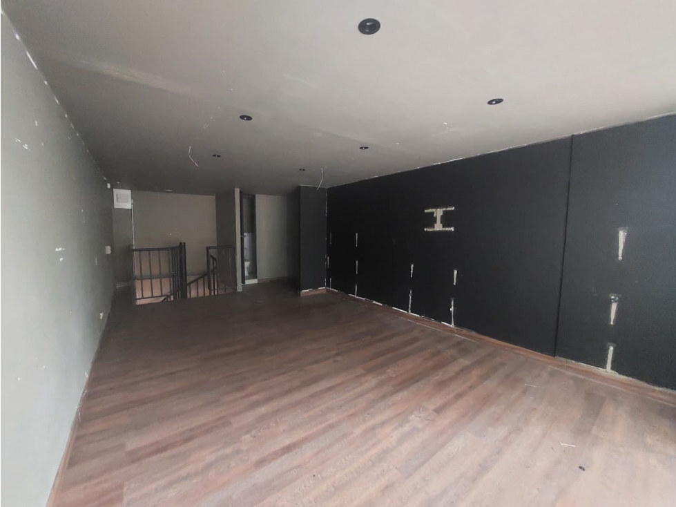 Local en Arriendo Poblado, sector Av Las vegas — foto 4