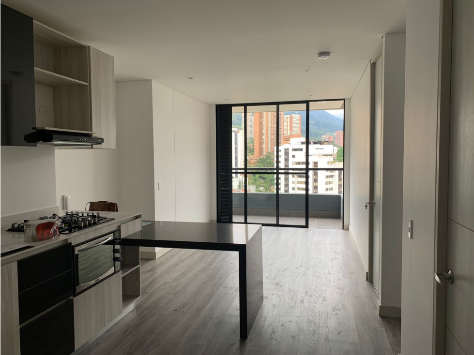 Apartaestudio en renta en Medellín, sector Los Balsos — foto 4