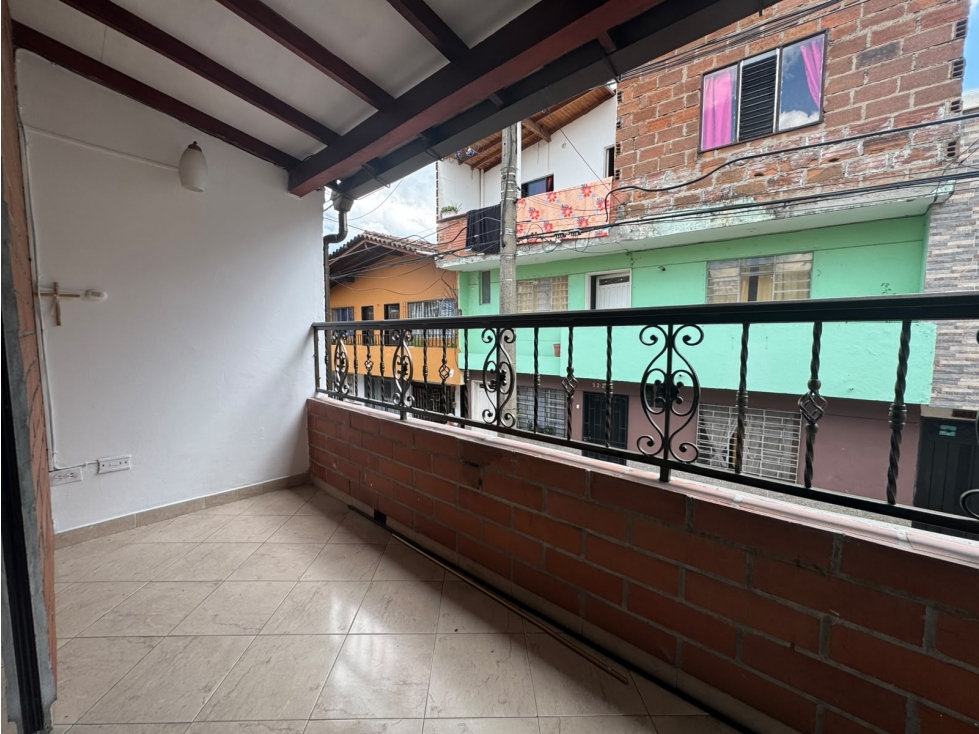 Casa en venta en Medellín, sector San Rafael Av. Guayabal