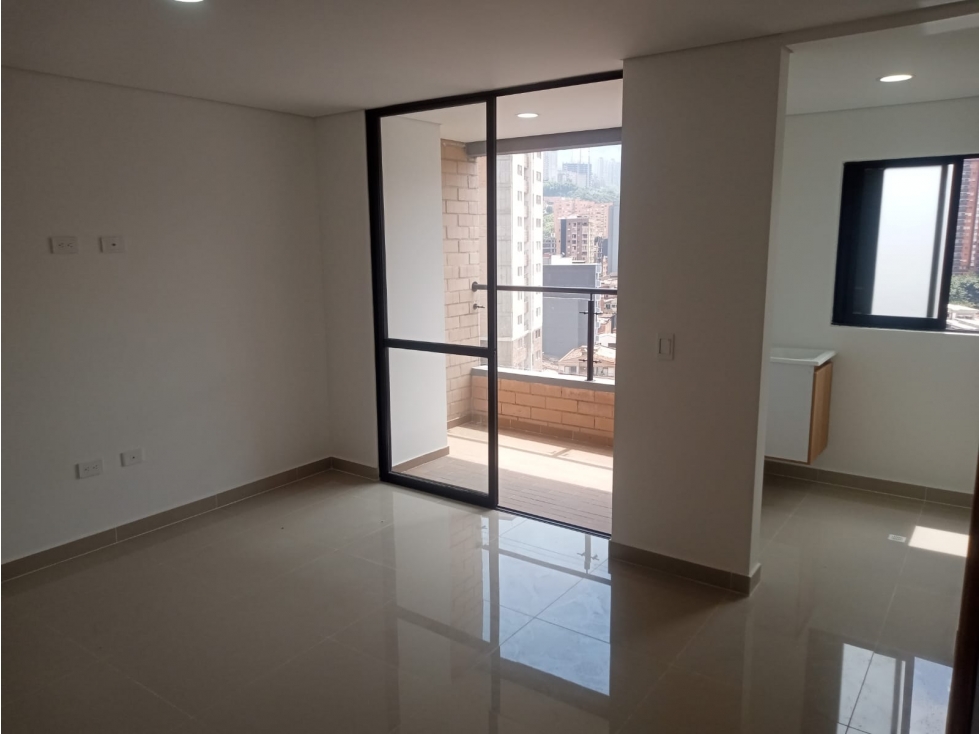 Apartamento en renta en Sabaneta, sector Calle Larga — foto 2
