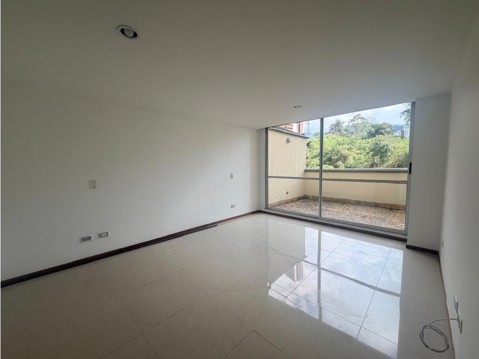 Apartamento en venta en Sabaneta, sector Las Lomitas — foto 3