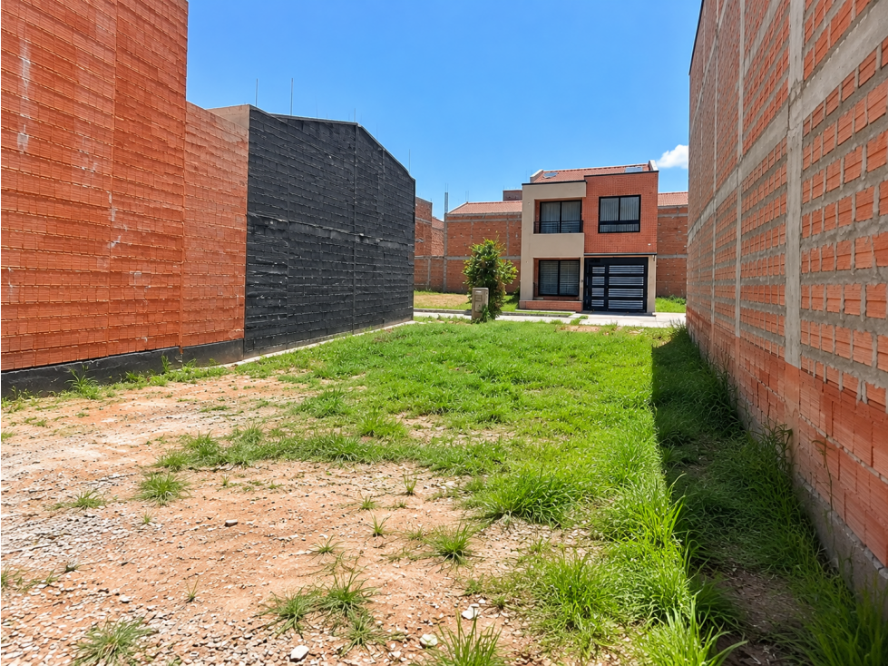 Lote en venta en La Ceja, sector La Colombiere - 2