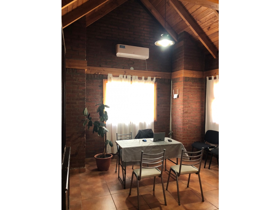 SE ALQUILA PROPIEDAD PARA OFICINAS EN EL CENTRO DE EL BOLSÓN - 3