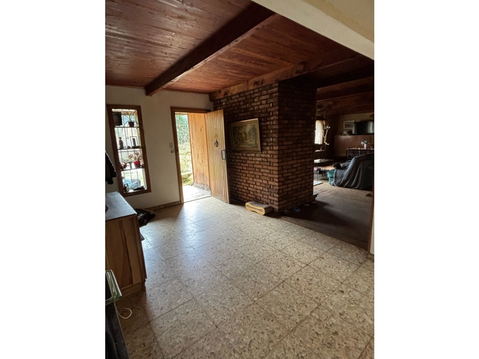EN VENTA UNA HECTAREA CON CASA EN BARRIO LUJAN, EL BOLSON CA-CORT - 3