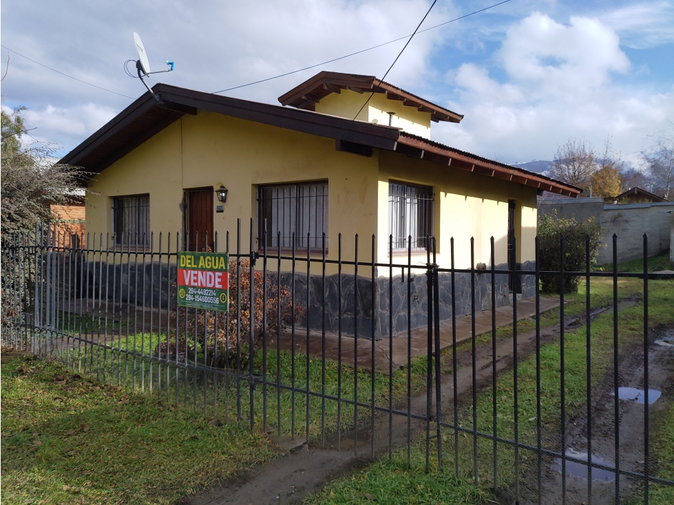EN VENTA CASA CON GALPON EN BARRIO LOS ABEDULES CA-303 - 2