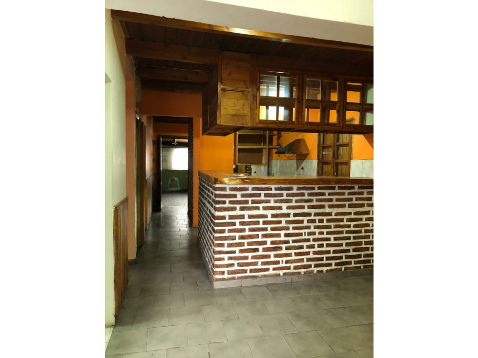 SE ALQUILA CASA DE 4 DORMITORIOS EN EL BOLSÓN - 3