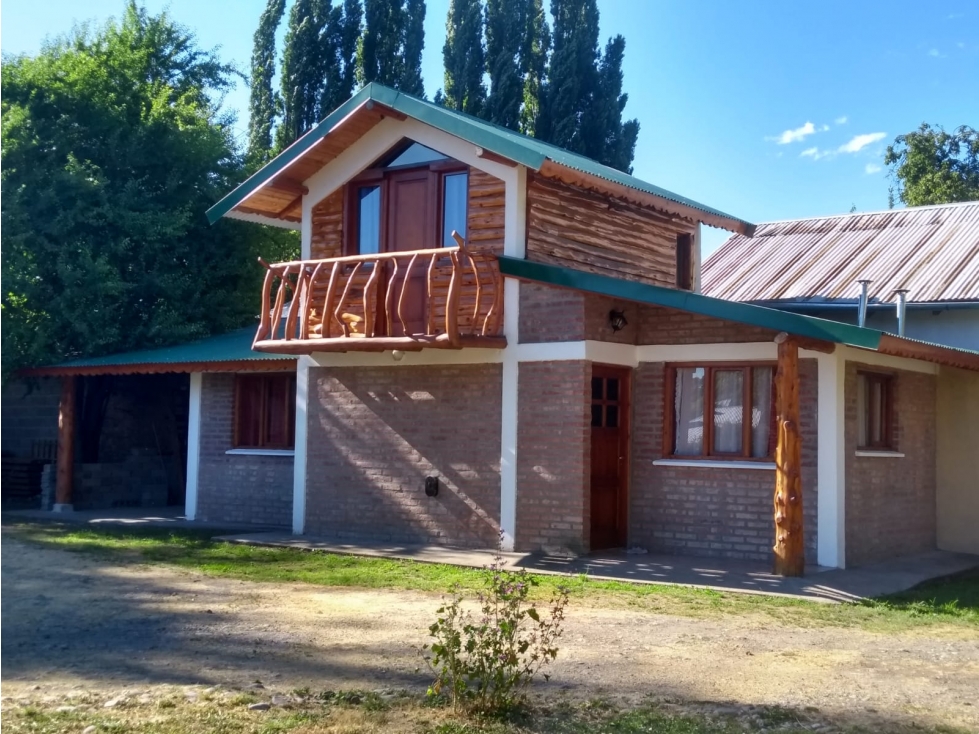 SE ALQUILA CASA DE 2 DORMITORIOS EN EL BOLSÓN — foto 2
