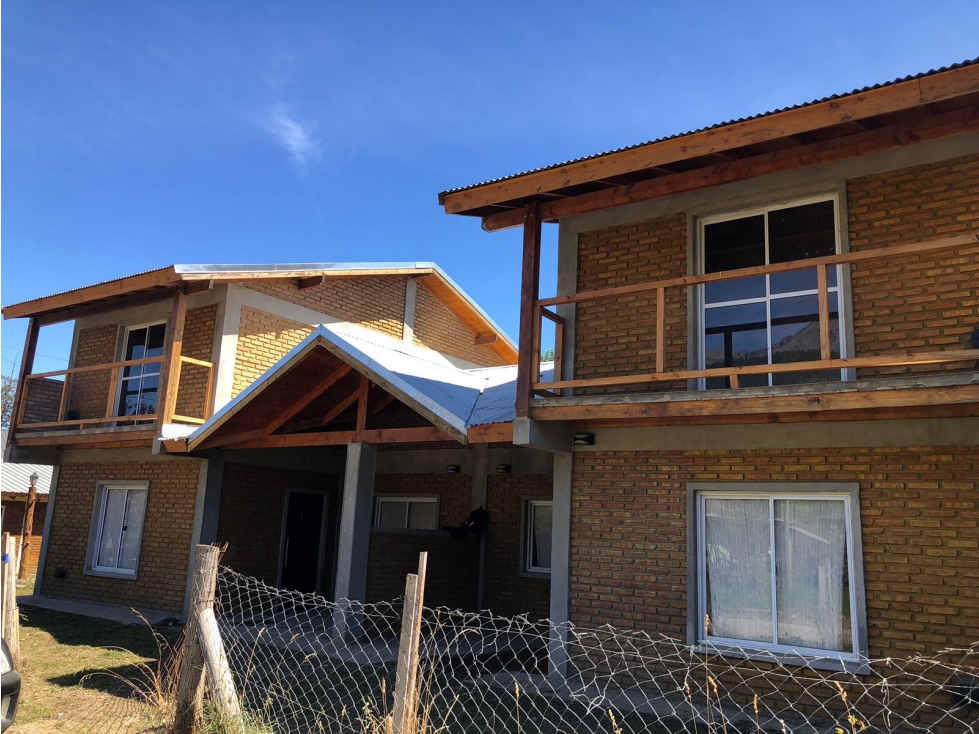 SE ALQUILA CASA DE 2 DORMITORIOS CON PATIO EN EL BOLSÓN - 3