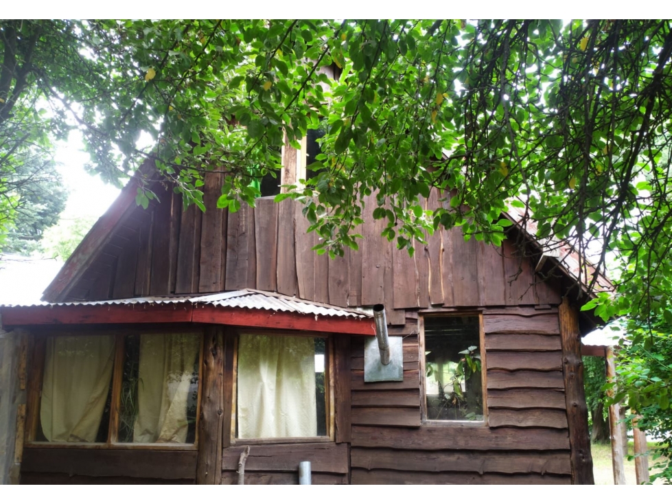 EN VENTA CASA CON EXCELENTE UBICACIÓN EN EL BOLSÓN CA-253 - 6