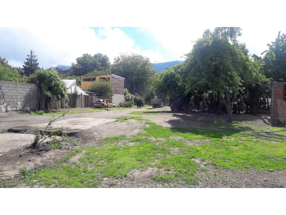 EN VENTA AMPLIO LOTE DE 1550 M2 CON DOS CASAS EN EL BOLSÓN - 3