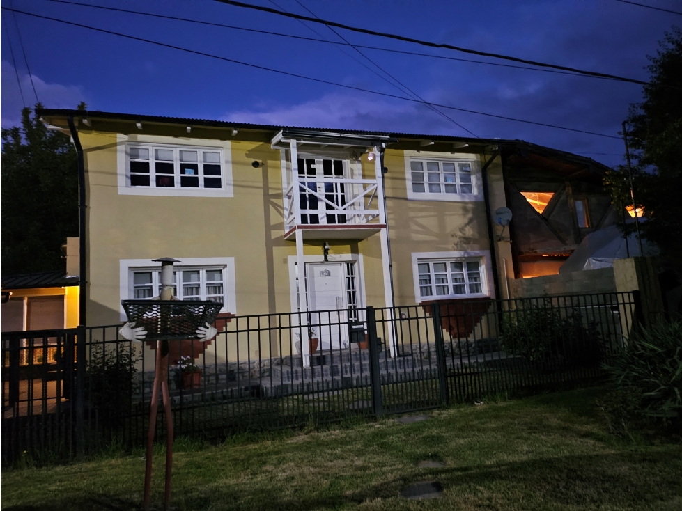 EN VENTA AMPLIA CASA EN BARRIO ANDEN DE EL BOLSÓN CA-329 - 1