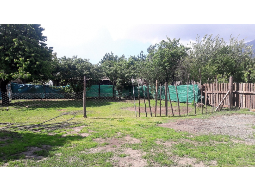 EN VENTA AMPLIO LOTE DE 1550 M2 CON DOS CASAS EN EL BOLSÓN - 4
