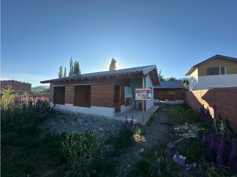 EN VENTA DOS CASAS A TERMINAR EN BARRIO ANDÉN, EL BOLSÓN CA-354 - 2