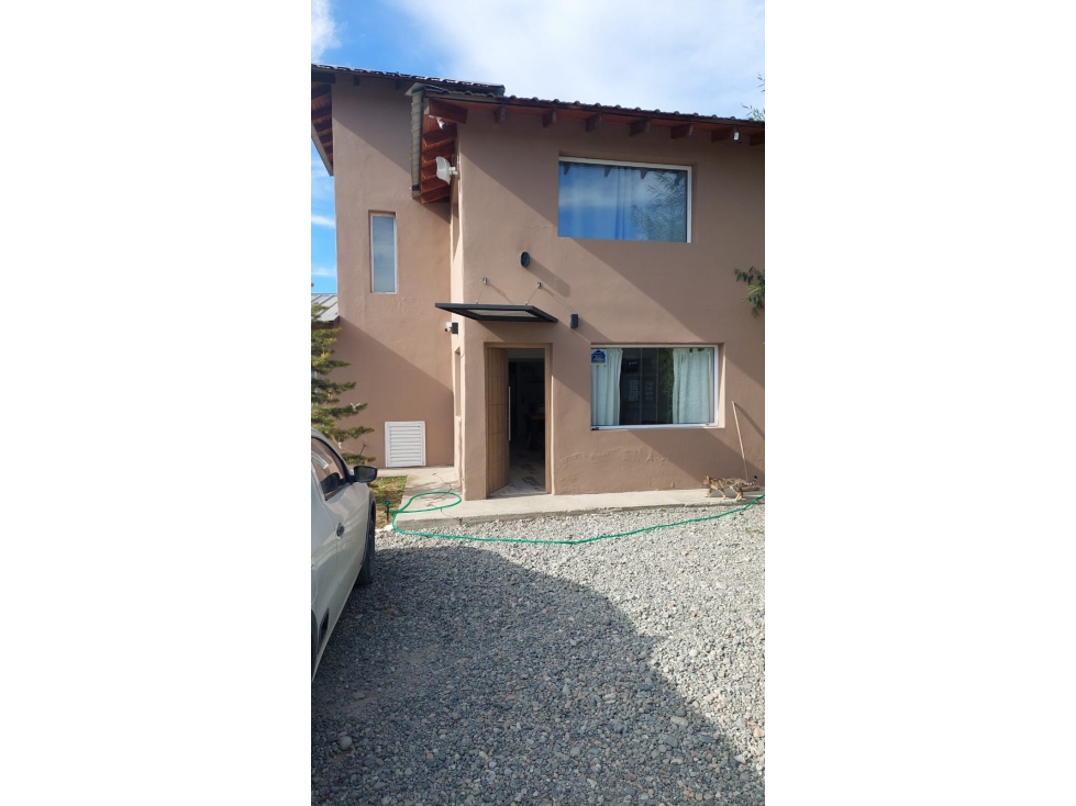 EN VENTA CASA DE 3 DORMITORIOS EN BARRIO LOS ÁLAMOS, EL BOLSÓN CA-360 - 2
