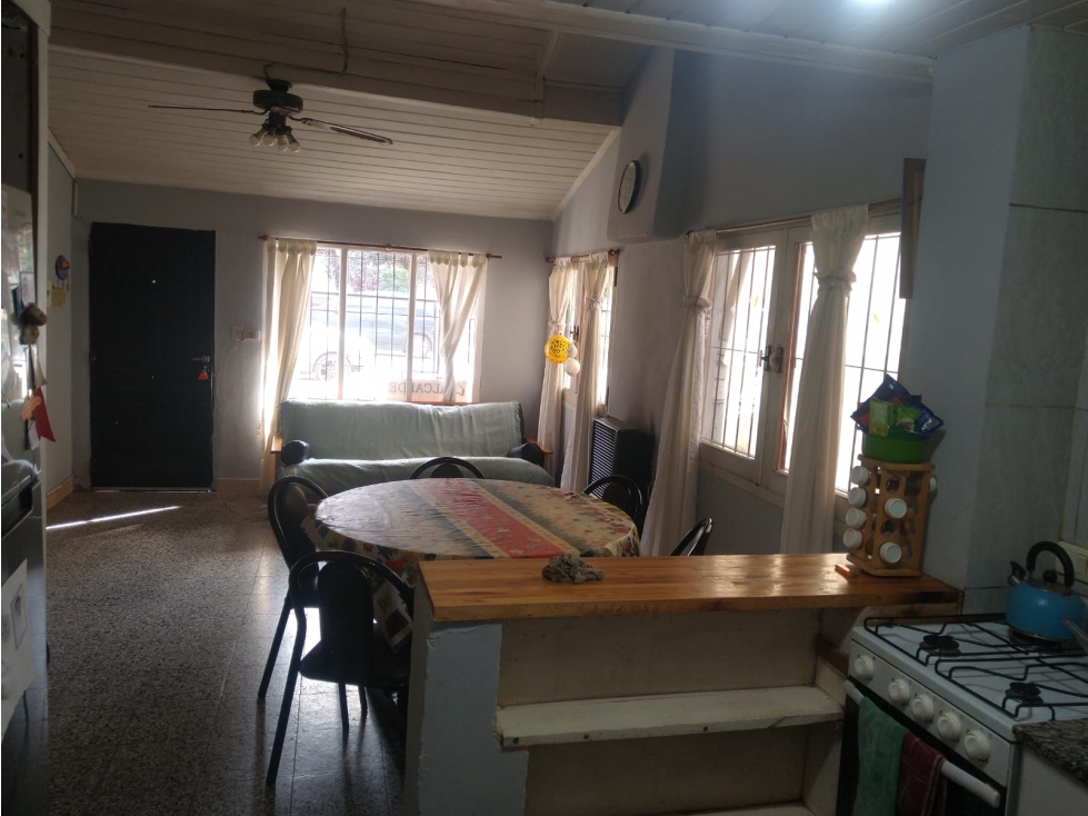 CASA DE 3 DORMITORIOS EN EL CENTRO DE EL BOLSON CA 320 - 5