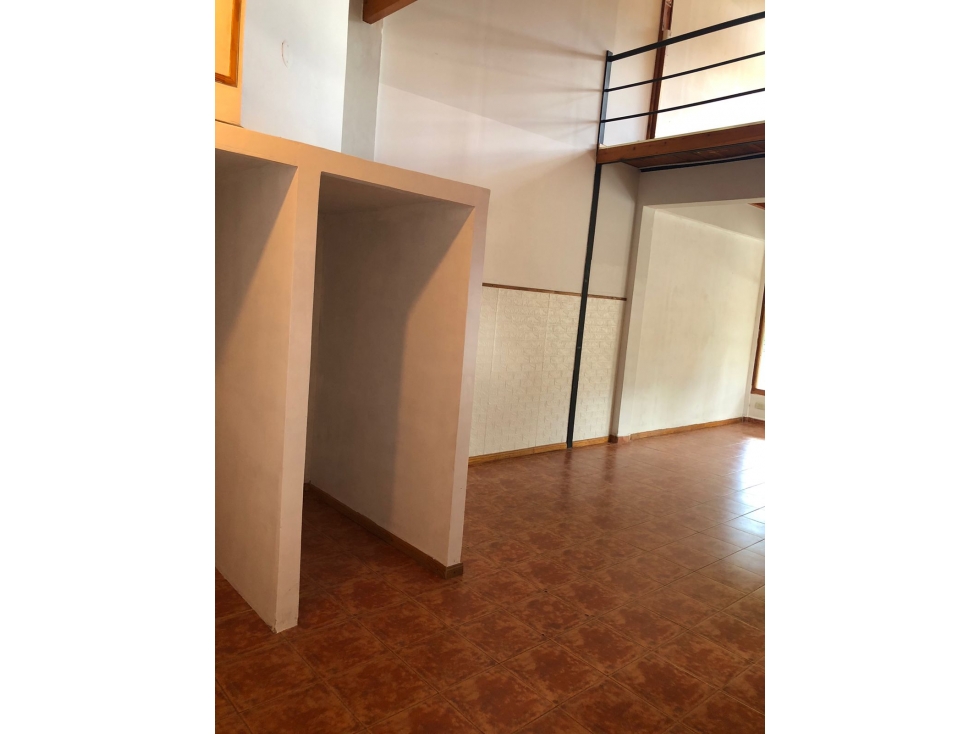 EN VENTA PROPIEDAD CON LOCALES COMERCIALES EN EL CENTRO DE EL BOLSÓN - 6