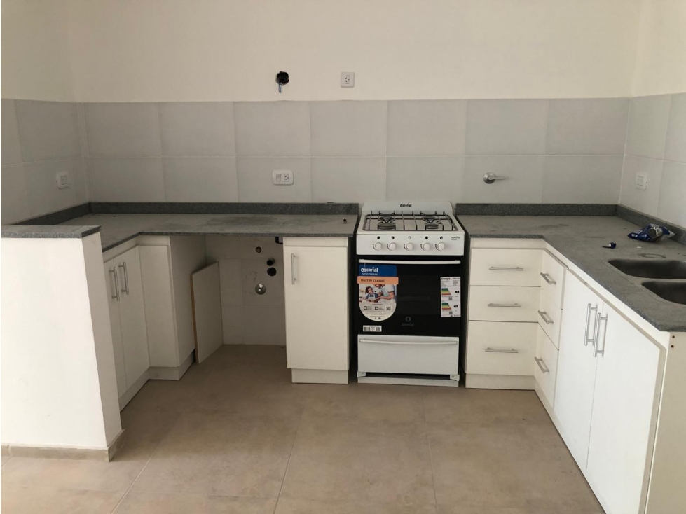 DEPARTAMENTO EN VENTA SOBRE AV. SAN MARTÍN, EL BOLSÓN CA-356 - 1