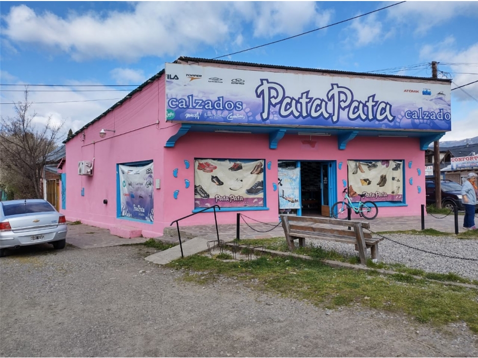 EN VENTA LOCAL COMERCIAL, CASA Y DEPARTAMENTO EN EL BOLSÓN - 2