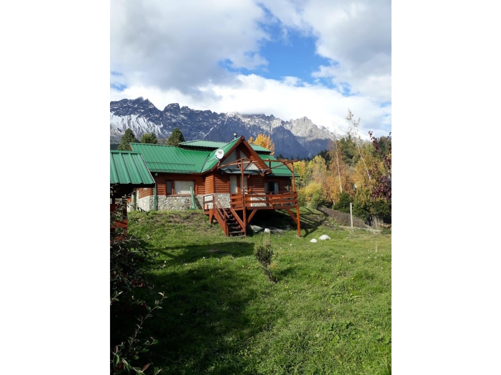 EN VENTA CASA DE 3 DORMITORIOS EN CERRO AMIGO, EL BOLSÓN CA-352 - 1
