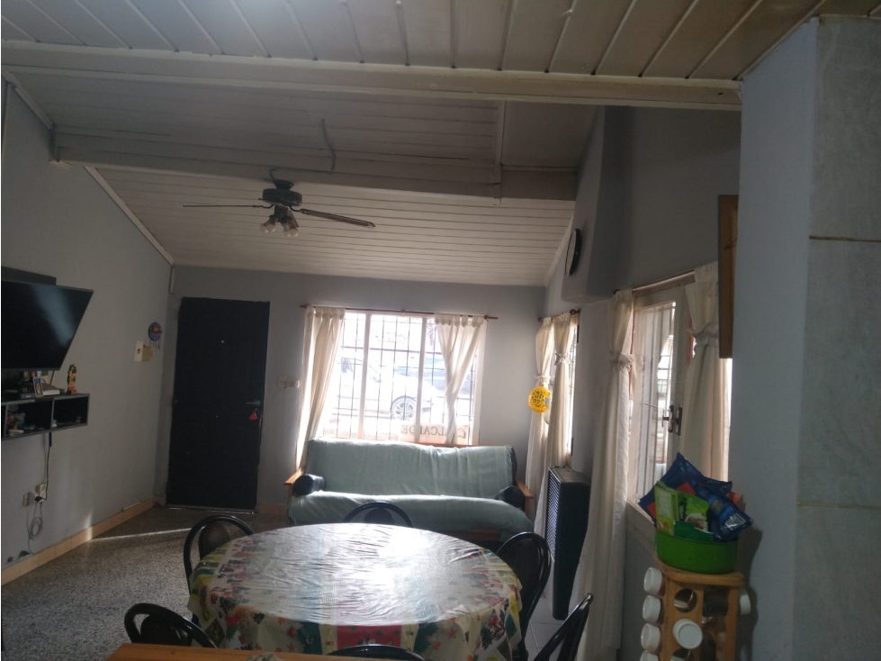 CASA DE 3 DORMITORIOS EN EL CENTRO DE EL BOLSON CA 320 - 6