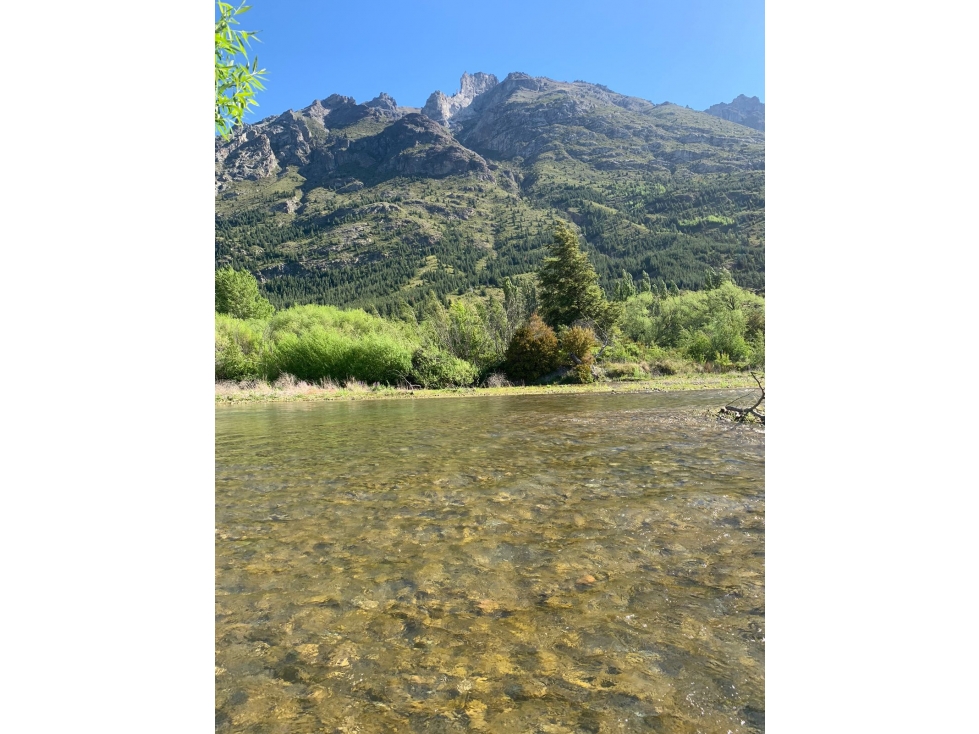 EN VENTA AMPLIO LOTE EN EL HOYO. A MTS DEL RÍO EPUYEN Y DE LA R 40 - 6