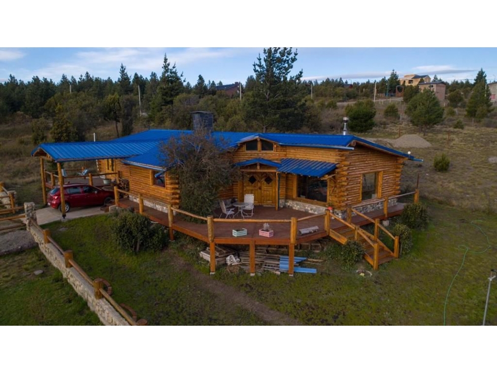 EN VENTA AMPLIA CASA EN EPUYEN CA-256 - 1