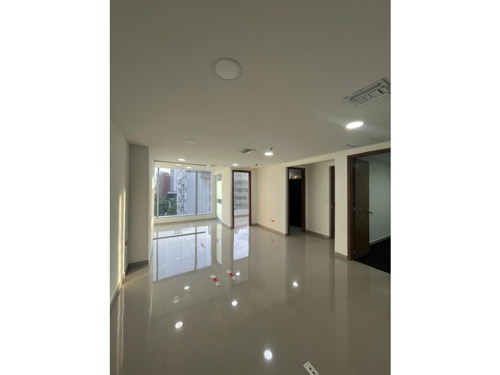 Oficina de 84.32 m2 en Torre Atlantica