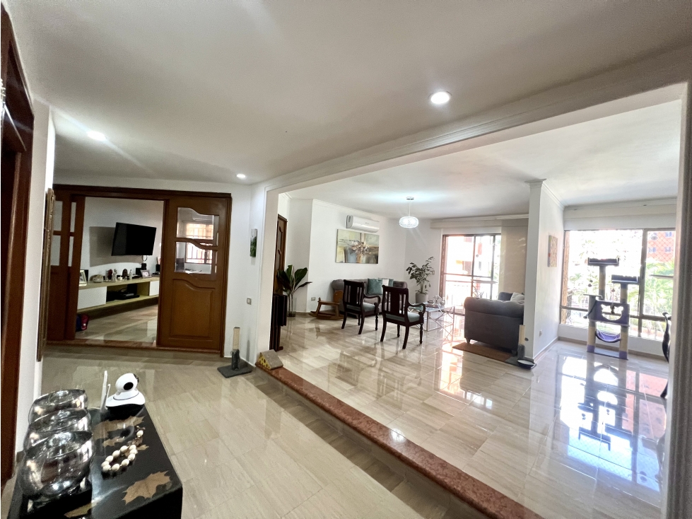Amplio Apartamento de 198m2 en Altos del Limón con 3 hab — foto 2