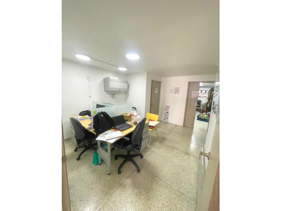 Gran Oportunidad: Casa Comercial/Residencial, 730m2, 5 Hab y 5 Locales — foto 3