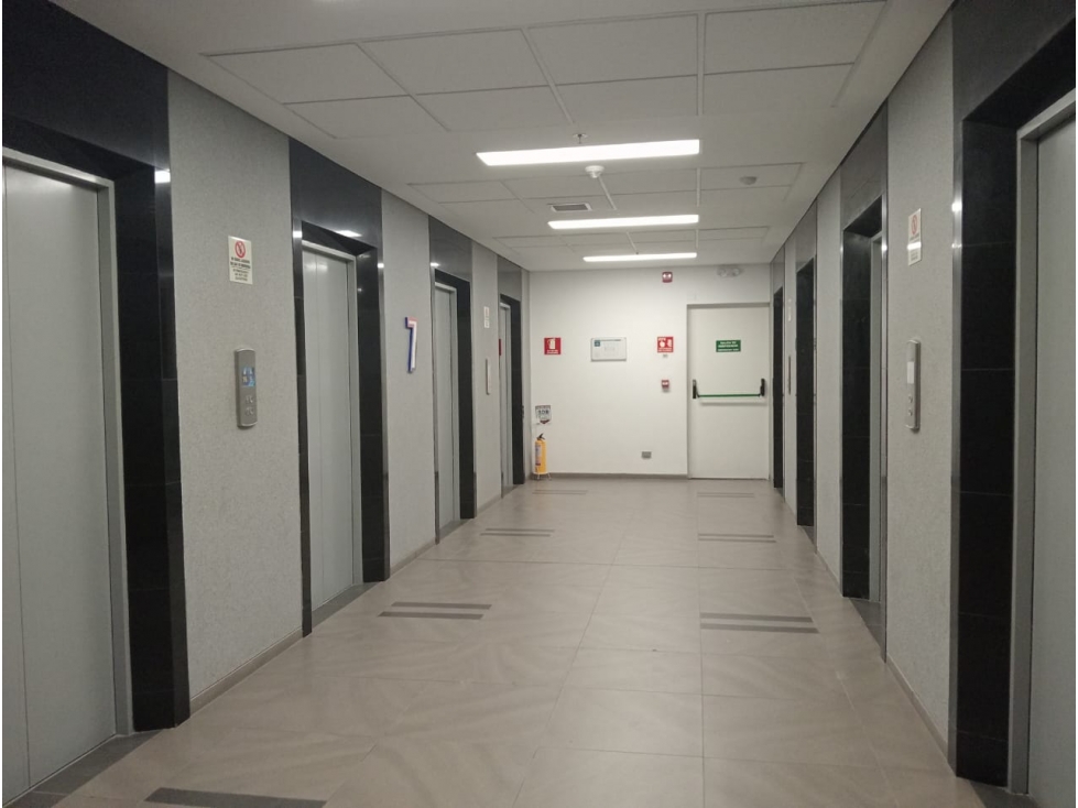 Torre Atlántica: Oficina de 53m2 en Alto Prado — foto 3