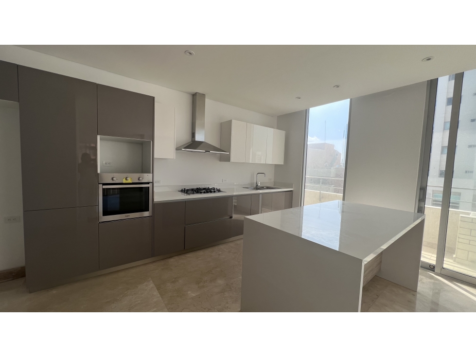 Piso entero en Villa Country: 484m² en Edf The Icon - 4