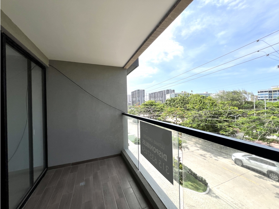 Apartamento de Lujo con Amplios Espacios y Acabados Exclusivos — foto 3