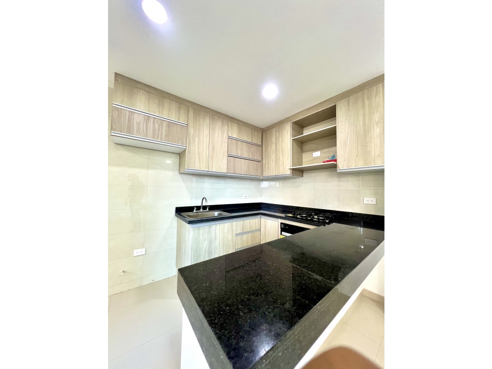 APARTAMENTO SUPER COMODO EN SECTOR DE LUJO EN BARRANQUILLA — foto 3