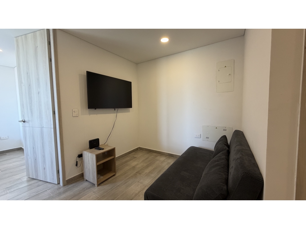 Apartamento amoblado en Castellana 51 de 83m2 — foto 3