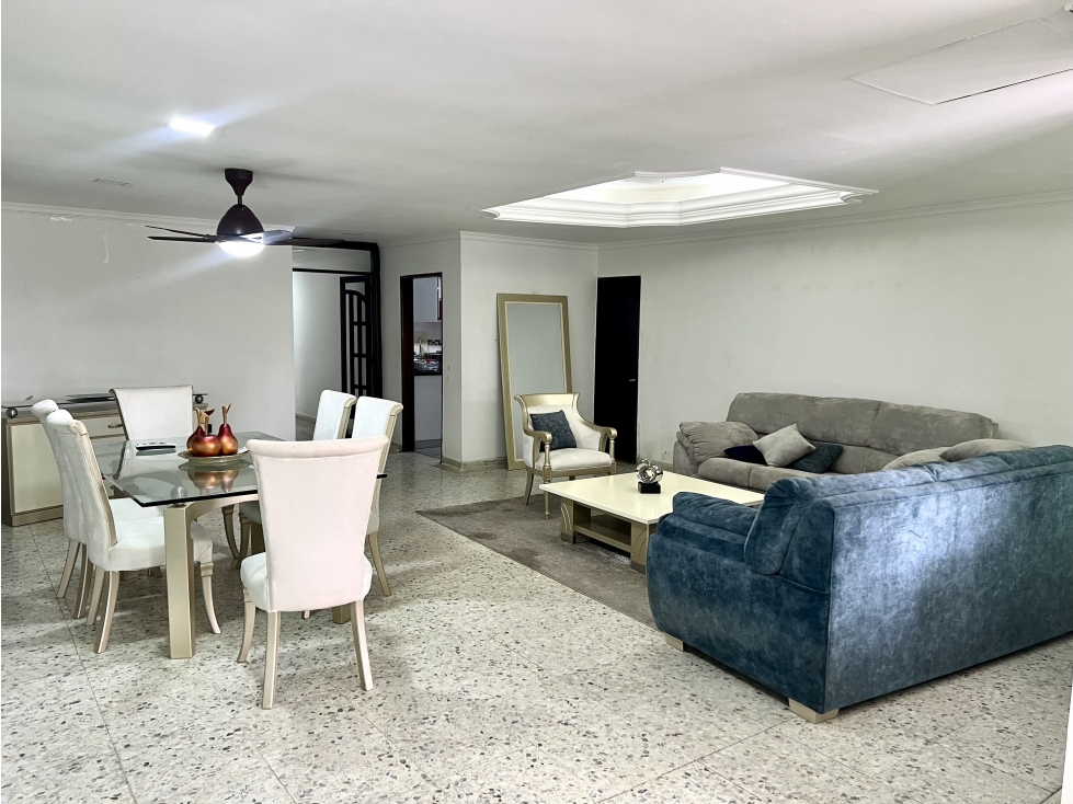 CASA EXCLUSIVA Y GRANDE EN SECTOR DE LUJO 600m2