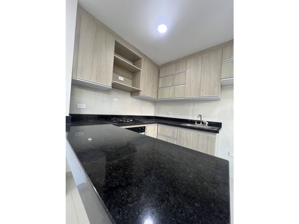 APARTAMENTO COMODO Y ESPACIOSO EN SECTOR DE LUJO EN BARRANQUILLA — foto 4